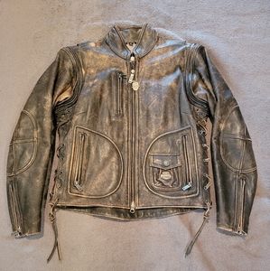 Priced to SELL!  Harley Davidson Women's Leather Jacket w/removable Arms!